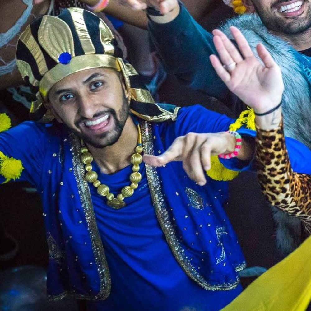 Meet your Posher, Neginder